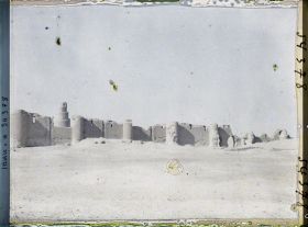 Image représentant Vue vers la mosquée al-Mutawakkil ou Grande Mosquée et la Malwiya (minaret hélicoïdal)