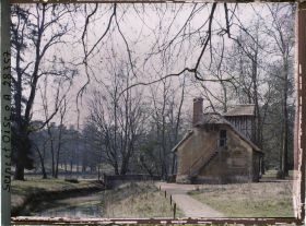 Image représentant France, Versailles, Petit Trianon : Le Colombier