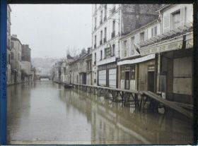 Image représentant La rue du Port inondée