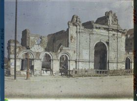 Image représentant Belgique, Ypres, Vue vers le Clocher St Martin et les halles