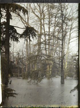 Image représentant la grande pelouse inondée