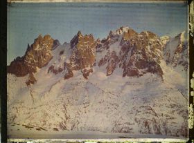 Image représentant Vue prise de Brévent (2532m) Coucher de soleil s/ Gd Charmoz, les aiguilles du Grépon et de Blaitière