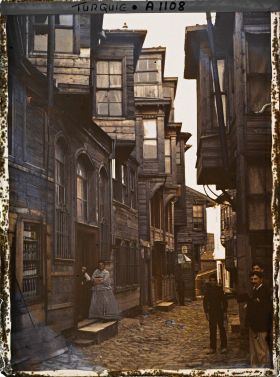 Image représentant Une rue du quartier de Pera (actuel Beyoglu)