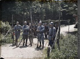 Image représentant A la frontière Suisse