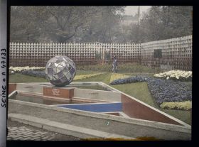 Image représentant L'Exposition des arts décoratifs, Jardin d'Eau et de lumière, Guevrekian