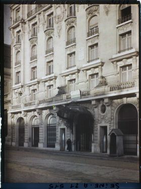 Image représentant Le ministère de la reconstruction industrielle au 74 avenue des Champs-Elysées (hôtel Claridge)