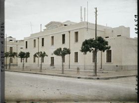 Image représentant L'école de filles du quartier de Picville