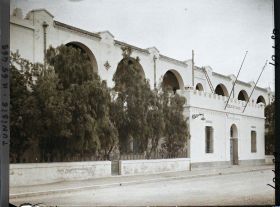 Image représentant L'Ecole de fille, rue Massicaut
