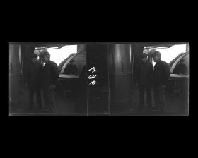 Image représentant Membre d'équipage Chinois préparant des jeux d'argent