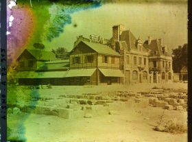 Image représentant France, Soissons, Reconstructions Place du Cloître (en Cathédrale partie nord)