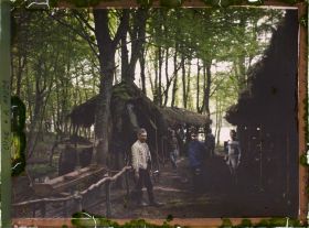 Image représentant Forêt de Compiègne [les écuries d'un camp militaire]