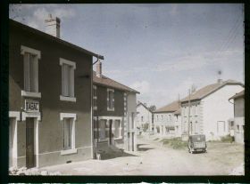 Image représentant France, Aubréville (Meuse) 767h, Intersection de la Grande Rue et la rue du Pont