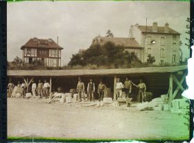 Image représentant France, Nomény, Les tailleurs de pierres de l'Eglise