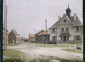Image représentant France, Neuville-St-Vaast, Place de la Mairie