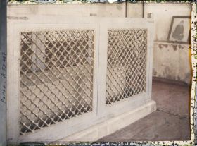 Image représentant Cercueil du poète Saadi