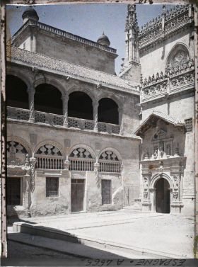 Image représentant Extérieur de la Chapelle royale accolée à la cathédrale