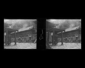 Image représentant La lanterne de bronze tournante (Kairen tôrô) dans le sanctuaire Tôshôgû