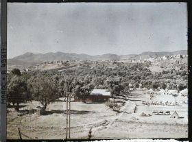 Image représentant Vue sur le camp Girardot près de la vieille ville