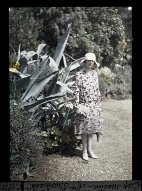 Image représentant Madame Stresemann, veuve de Gustav Stresemann, ministre des Affaires étrangères d'Allemagne