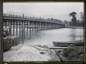 Image représentant La grande section du double pont Karahashi sur la Setagawa