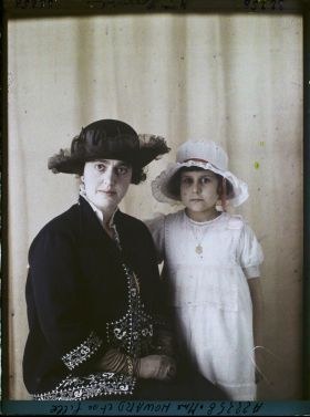 Image représentant Madame Howard et  sa fille