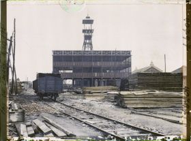 Image représentant France, Lens, Mine du Grand Condé, bâtiment du triage