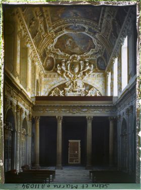 Image représentant France, Fontainebleau, Palais de Fontainebleau, Intérieur de la Chapelle