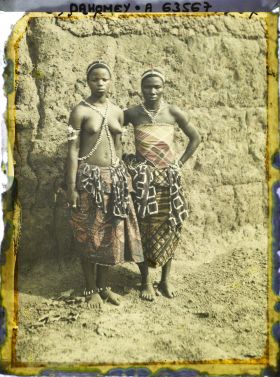 Image représentant Deux féticheuses de R'lan (?)