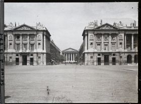 Image représentant La rue Royale et l'église de la Madeleine depuis la place de la Concorde
