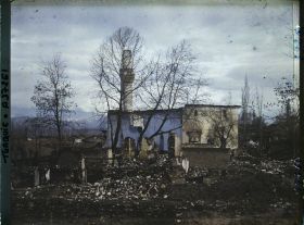 Image représentant Turquie, Alacheir, Mosquée du Bazar incendiée