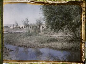 Image représentant Le pont Pol-E-Malân sur le fleuve Hari Rud (IX au Xe s.), au sud de la vieille ville
