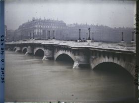 Image représentant La crue de la Seine au Pont-Neuf