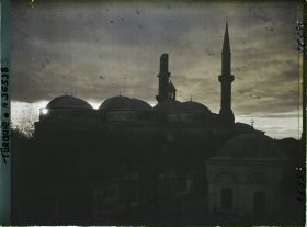 Image représentant Coucher de soleil sur Eski camii (la Vieille Mosquée)
