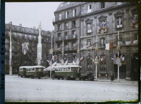 Image représentant Décorations place de l'Hôtel-de-Ville pour le 9ème congrès de la Légion Américaine (American Legion)