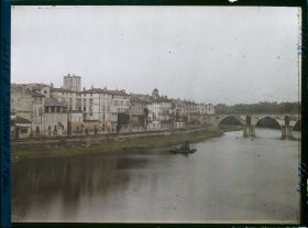 Image représentant Les bords du Tarn et le pont Vieux (ou ancien pont)