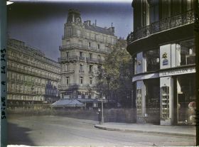 Image représentant Le carrefour des boulevards Haussmann, rue Lafayette et rue Halévy