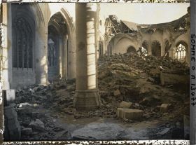 Image représentant France, Roye, Eglise (Intérieur)
