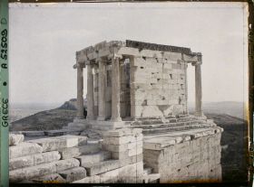 Image représentant Sur l'Acropole, le Temple d'Athéna Nike (façade est et profil nord)