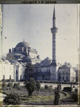 Image représentant Beyazit Camii ("mosquée de Beyazit"), construite en 1497-1505