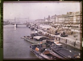 Image représentant Port fluvial proche des bureaux de la Compagnie générale de navigation
