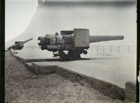Image représentant Belgique, Ostende, Les deux pièces de gauche de la batterie