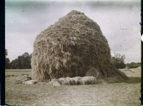 Image représentant Ile de France, Maffliers, Meule de blé après orage