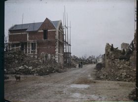 Image représentant France, Crouy, Rue de Laon et maison neuve