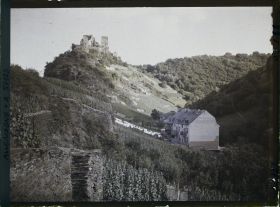 Image représentant Bords du Rhin, Oberwesel, Oberwesel Le Château