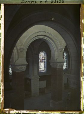 Image représentant Somme, Albert, Le déambulatoire de la Basilique