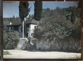 Image représentant Turquie, Hilendar,Petite maison à l'entrée du Monastère