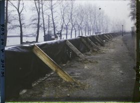 Image représentant Barrages contre la crue de la Seine quai d'Orsay