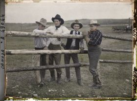 Image représentant Canada, Rocky Ranch, Ranch John Hazza - Groupe de Cowboys