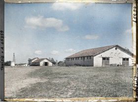 Image représentant Les hangars à matériel de la ferme Marchand