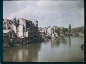 Image représentant France, Verdun, Les bords de la Meuse